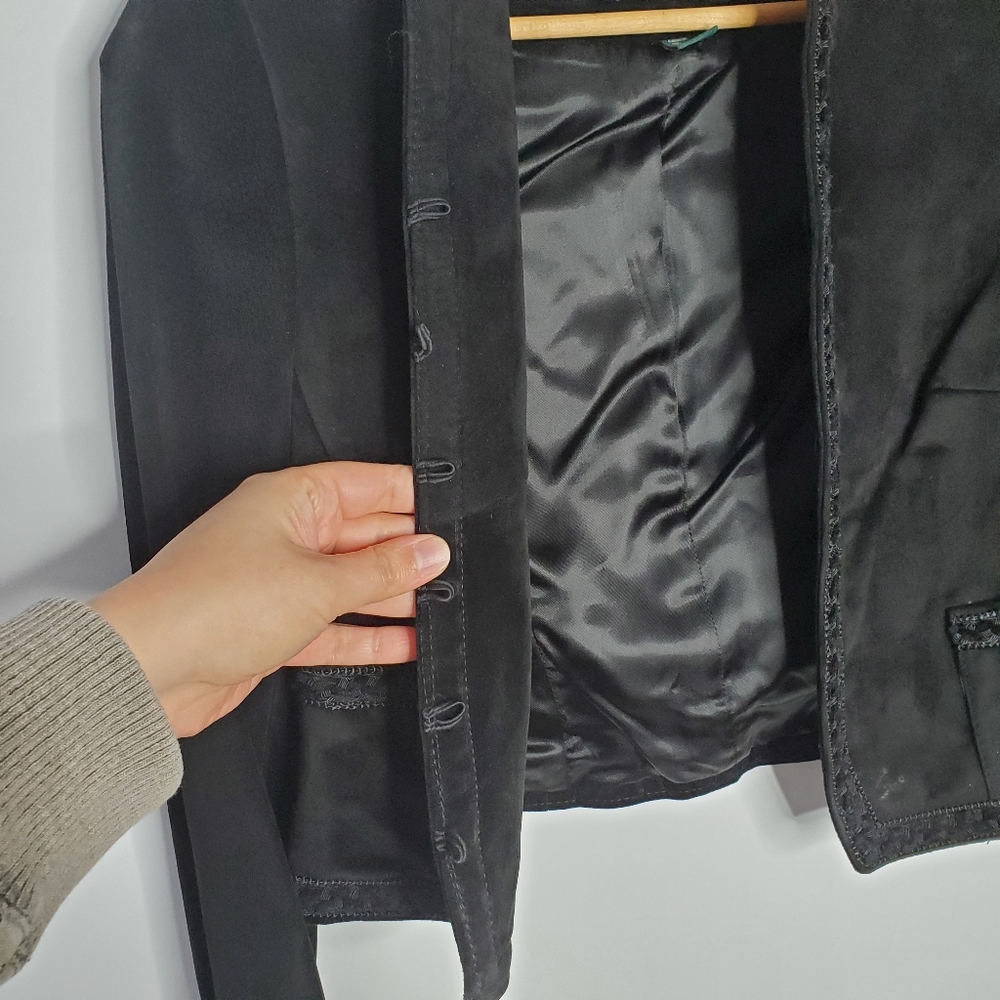 Vintage Danier black suede cropped button down jacket size small - Picture 11 of 16